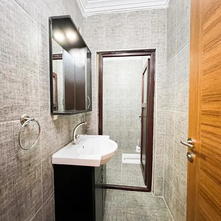 Apartment Batal Apart *